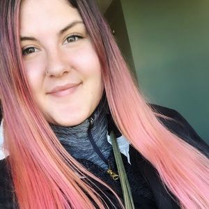 Meet your Posher, Casey